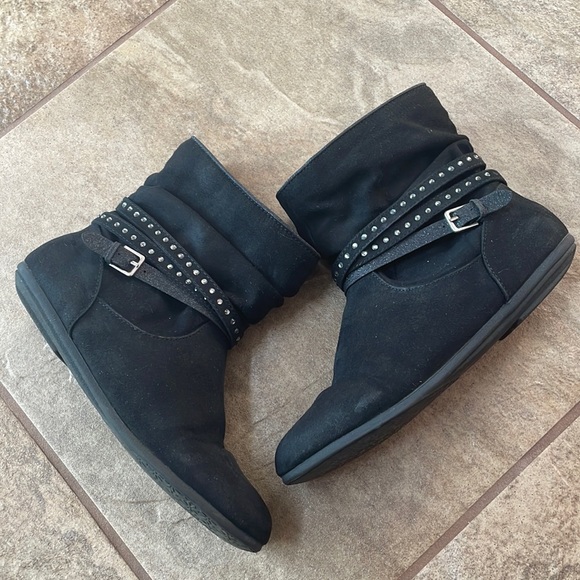 + SO + Rylee Slouch - Picture 2 of 10